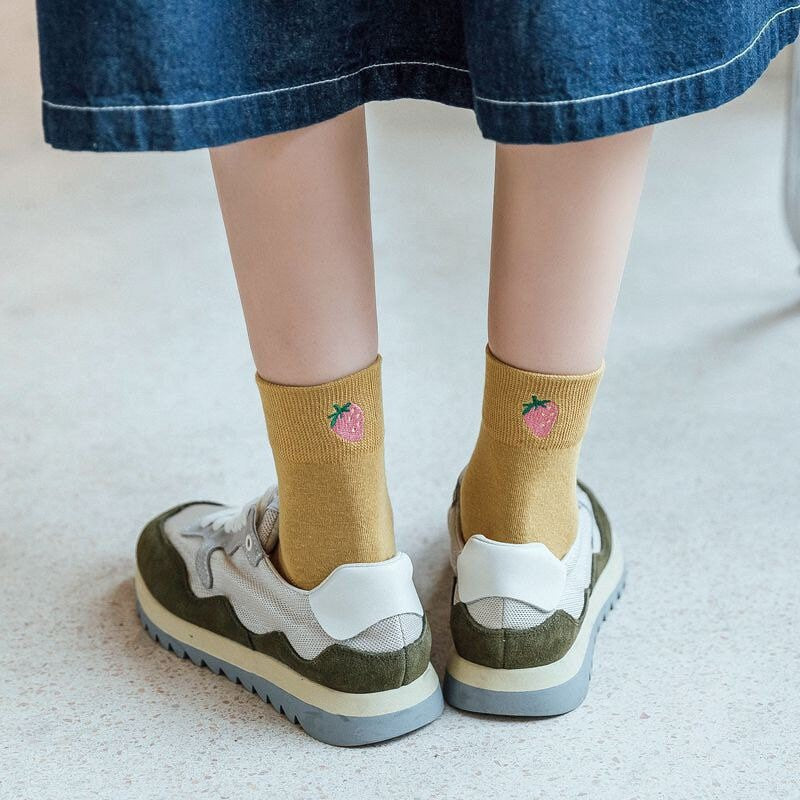 Miss June’s | Women’s 1 pair cotton socks|Creative | Colorful | Paint | Embroidery | Designed | Art | Gift Idea | Casual | Comfortable |