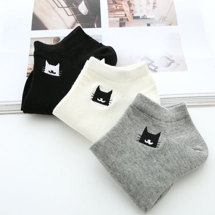 Miss June’s | Women’s 1 pair cotton ankle socks|animals | Cat | Daily | Cute | Designed | Embroidered | Gift Idea | Casual | Comfortable |