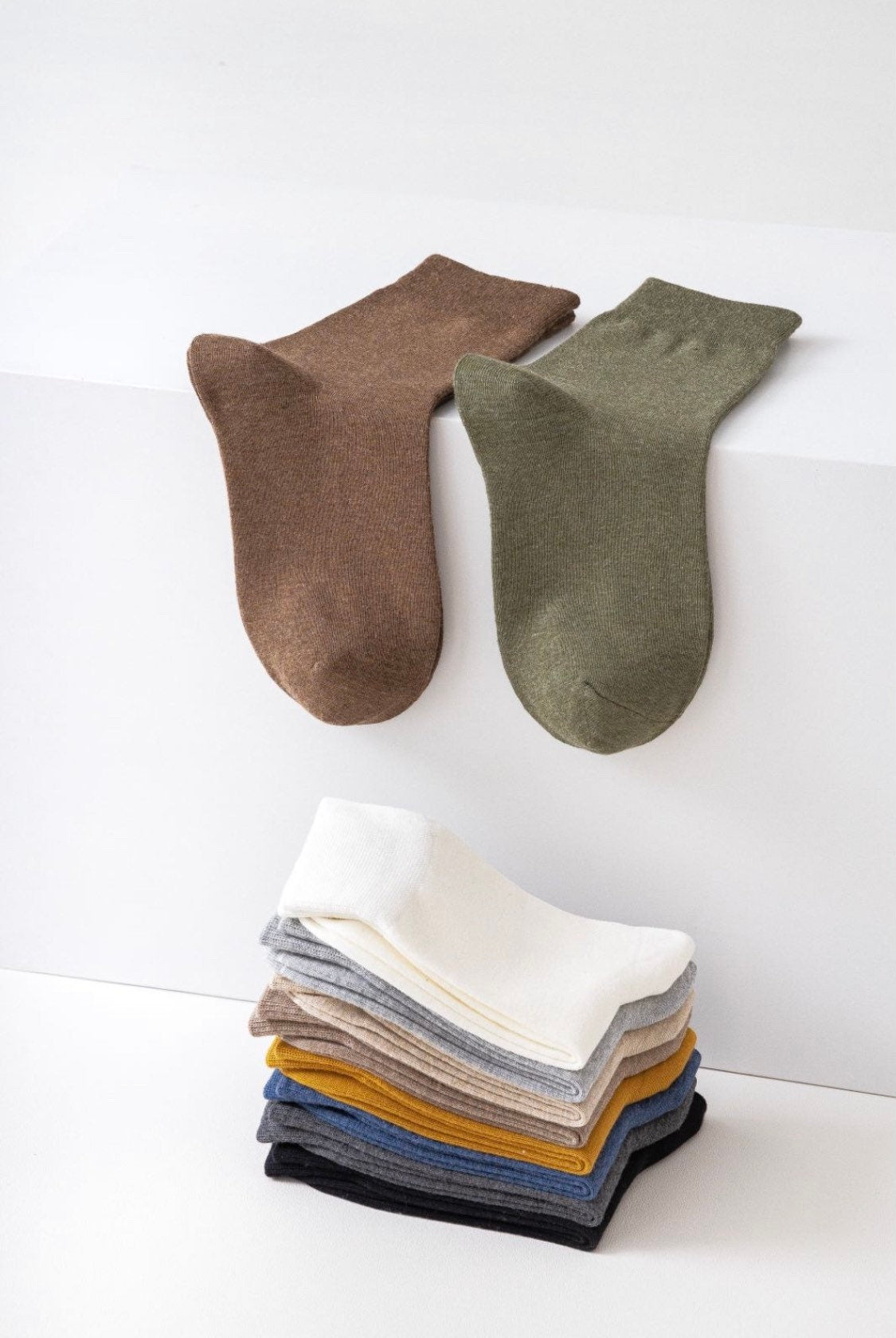 Miss June’s | Men’s | 1 pair 98% Cotton socks | Daily | Natural | Soft | Designed | Solid color | Gift Idea | Casual | Stylish | Comfortable