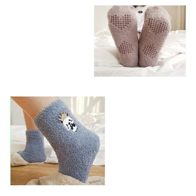 Miss June’s | Women’s | 1 pair | Floor socks | Cute | Fuzzy | Home wear | Warm | Soft | Gift Idea | Casual | Cozy| Animals| Comfort | Winter