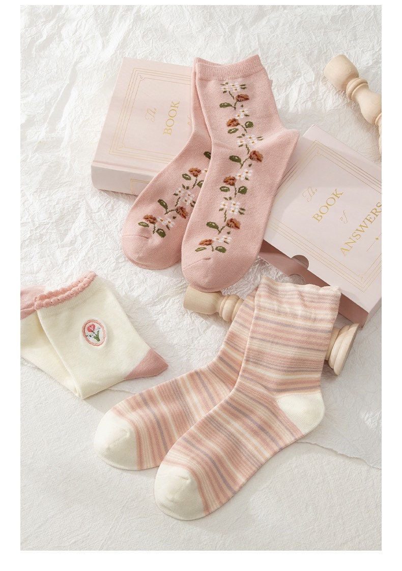 Miss June’s | Set of 3 pairs cotton socks | Cute | Pink | daily | Patterned | Designed | Women | Gift Idea | Casual | Stylish | Comfortable